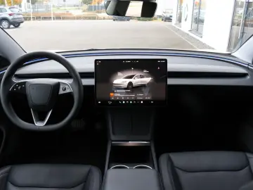Model 3 Highland RWD