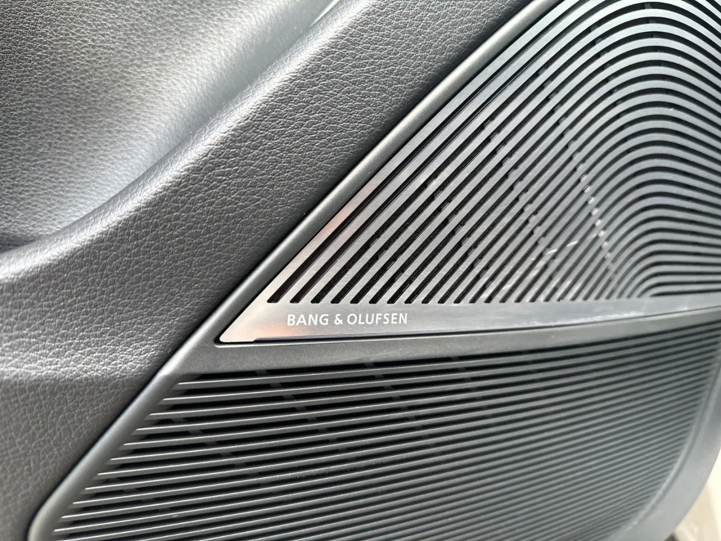 RSQ8 4.0 TFSI quattro exclusive Dynamik  B&O