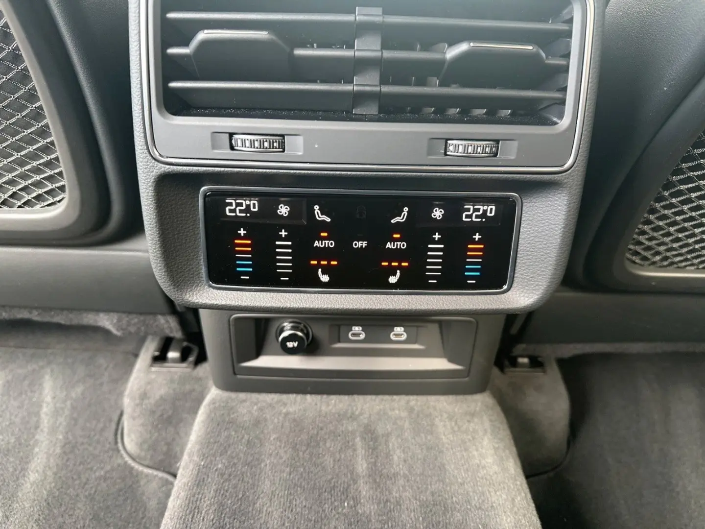 RSQ8 4.0 TFSI quattro exclusive Dynamik  B&O