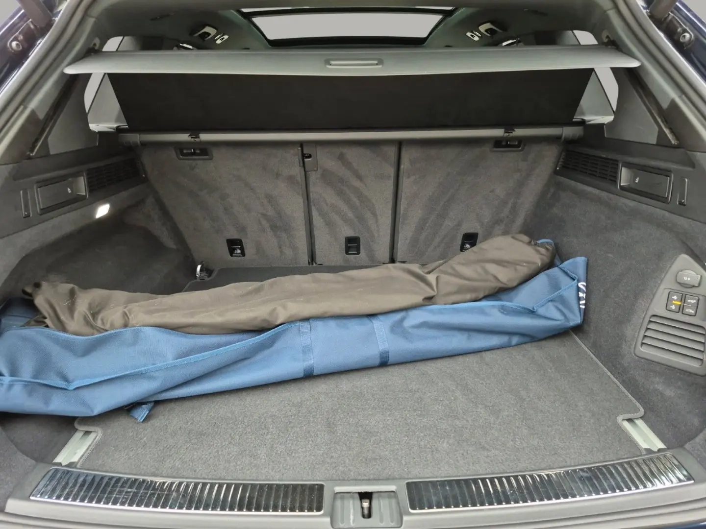 Touareg 3.0 TSI R-Line 4Motion 22   NP.121!T ACC