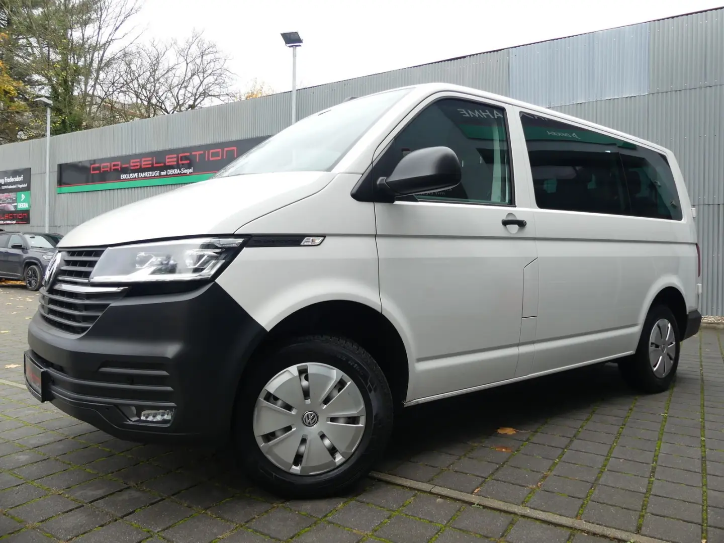 T6.1 Kombi 2.0 TDI 8SITZER LED AUTOMATIK AHK