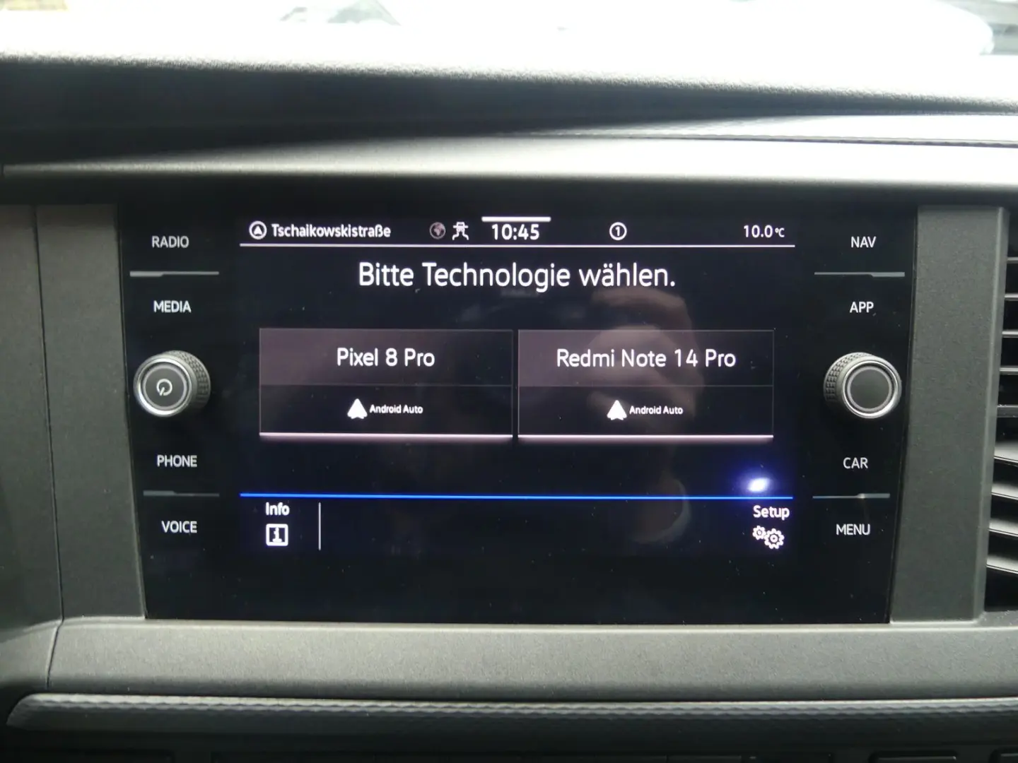 T6.1 Kombi 2.0 TDI 8SITZER LED AUTOMATIK AHK