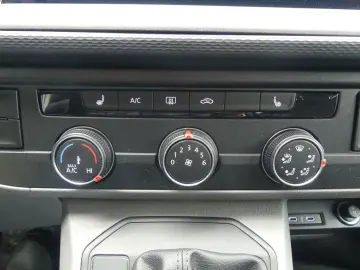 T6.1 Kombi 2.0 TDI 8SITZER LED AUTOMATIK AHK