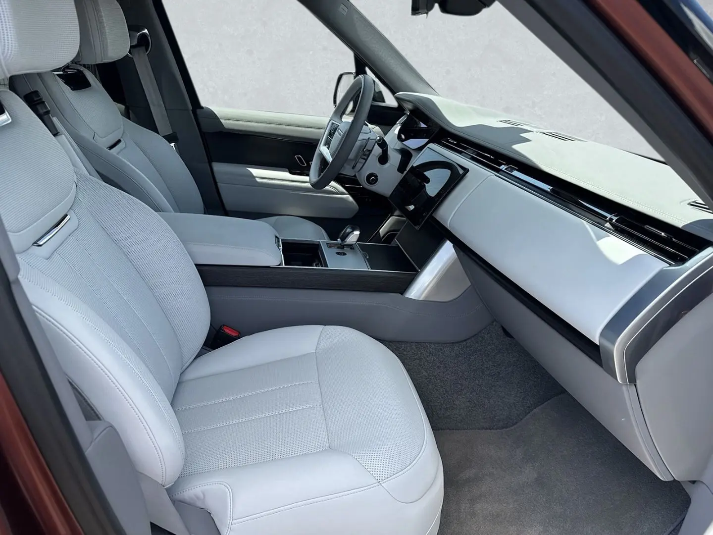 Range Rover SV P615 23-Zoll AHK SVO Lack SV INTR