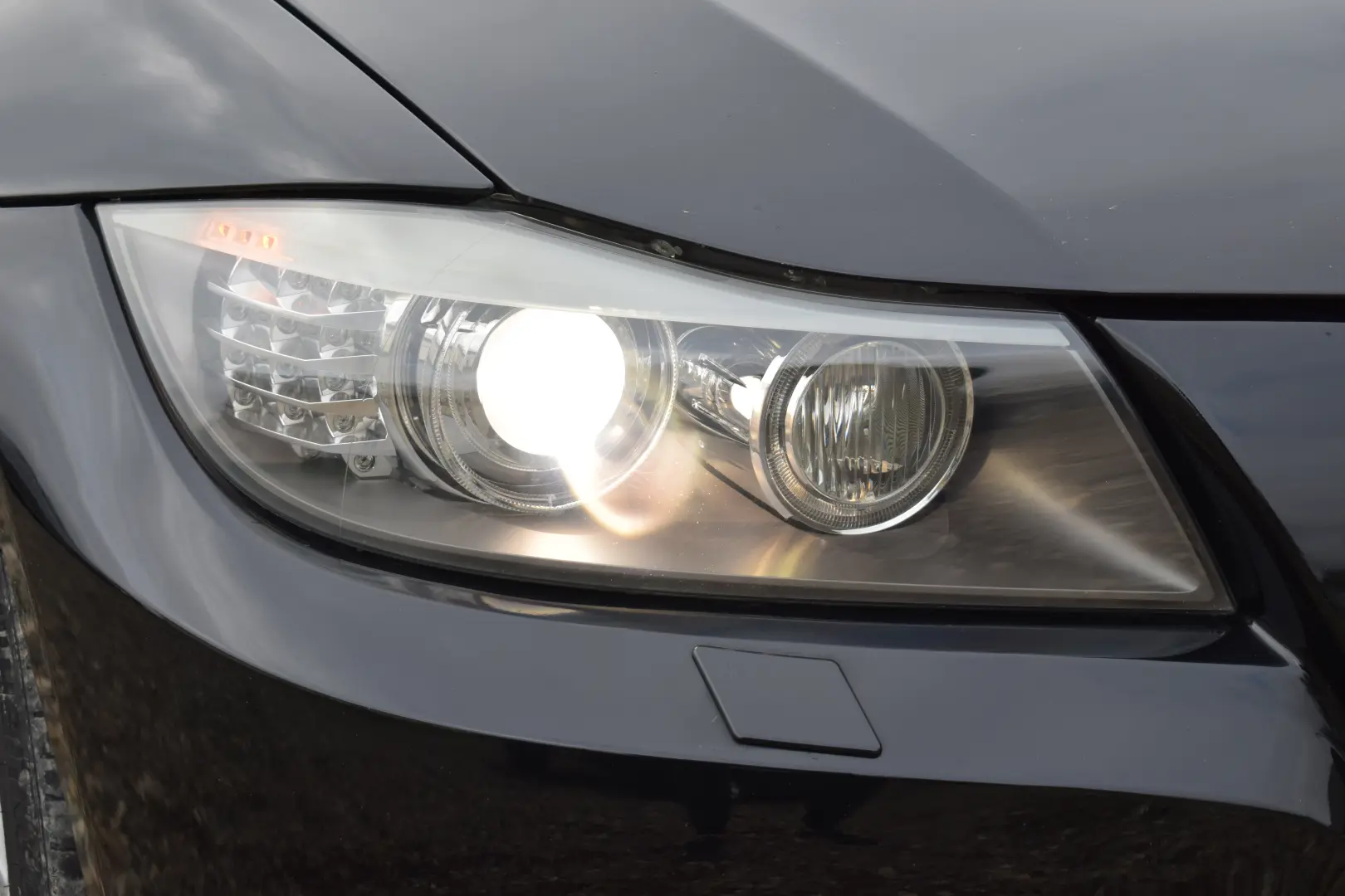 BMW E90 Seria 3 LCI 320D