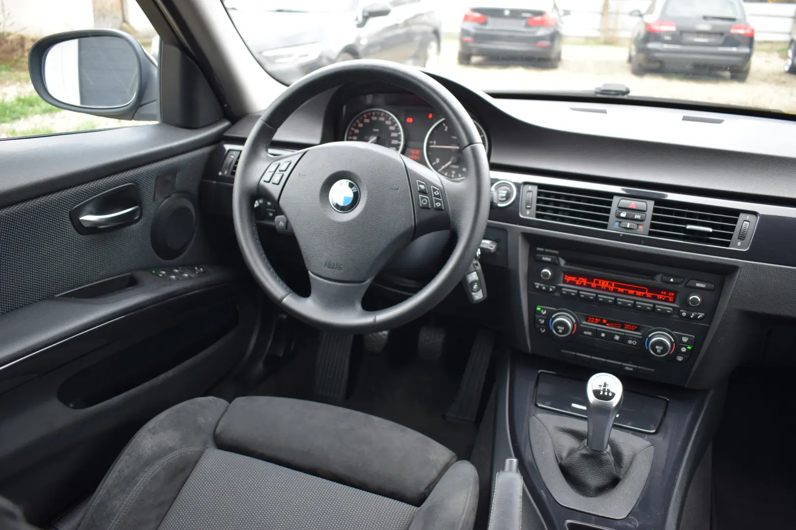 BMW E90 Seria 3 LCI 320D