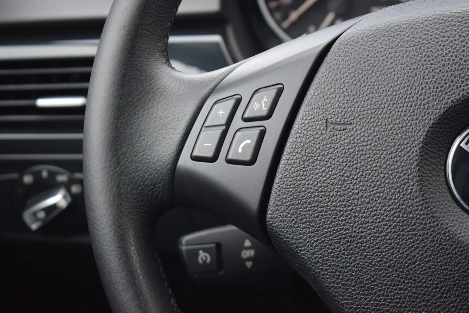 BMW E90 Seria 3 LCI 320D