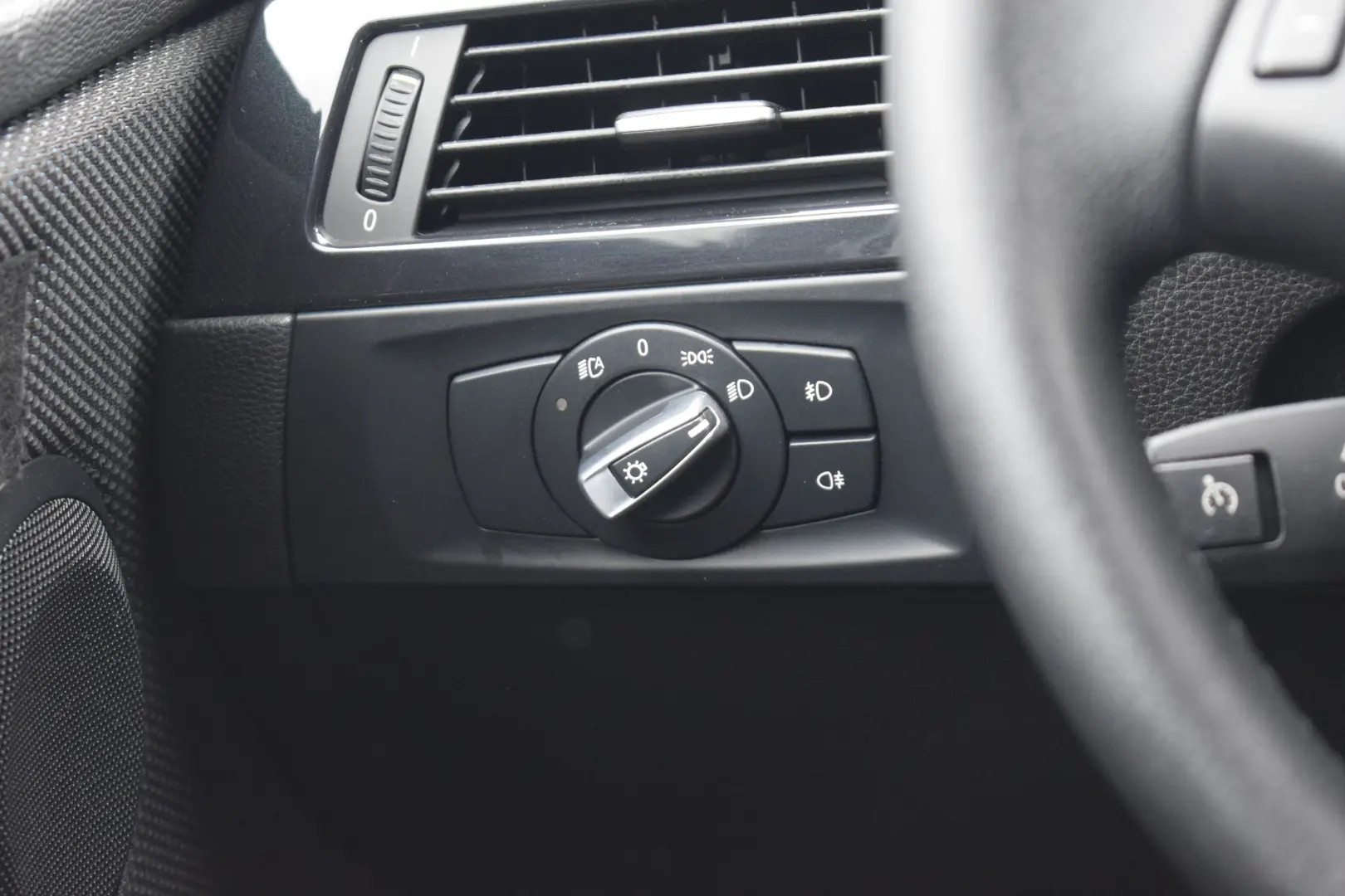 BMW E90 Seria 3 LCI 320D