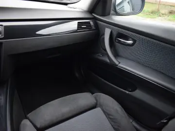 BMW E90 Seria 3 LCI 320D