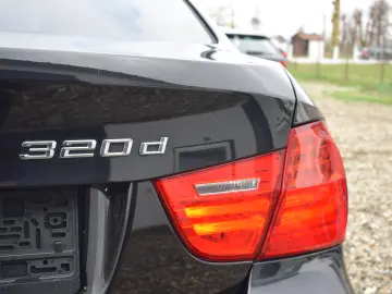 BMW E90 Seria 3 LCI 320D