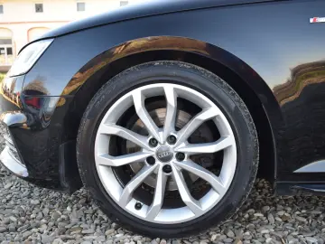 Audi A4 B9 2.0TDI 150cp S-line Manual