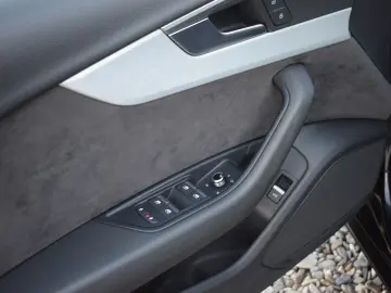 Audi A4 B9 2.0TDI 150cp S-line Manual