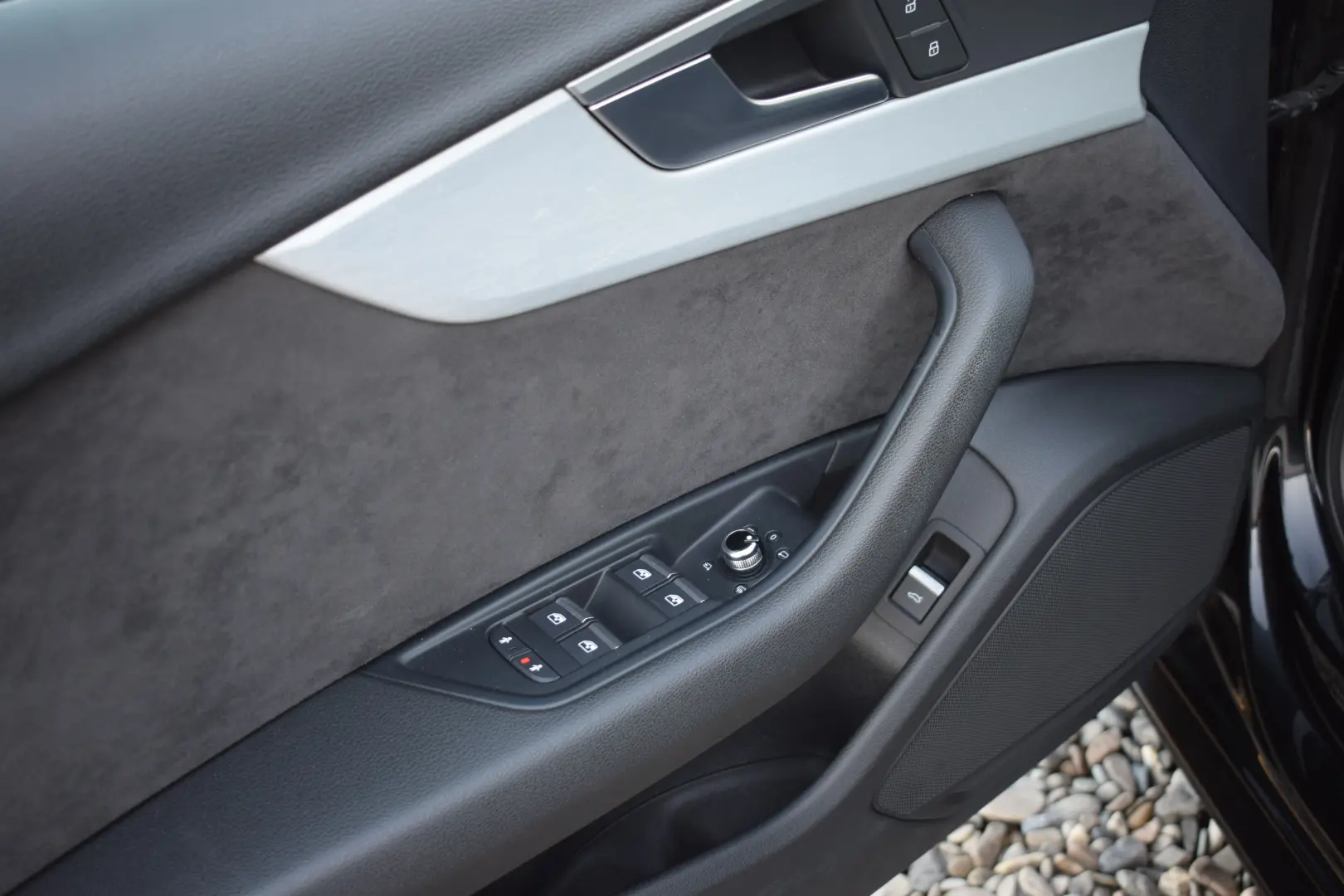 Audi A4 B9 2.0TDI 150cp S-line Manual