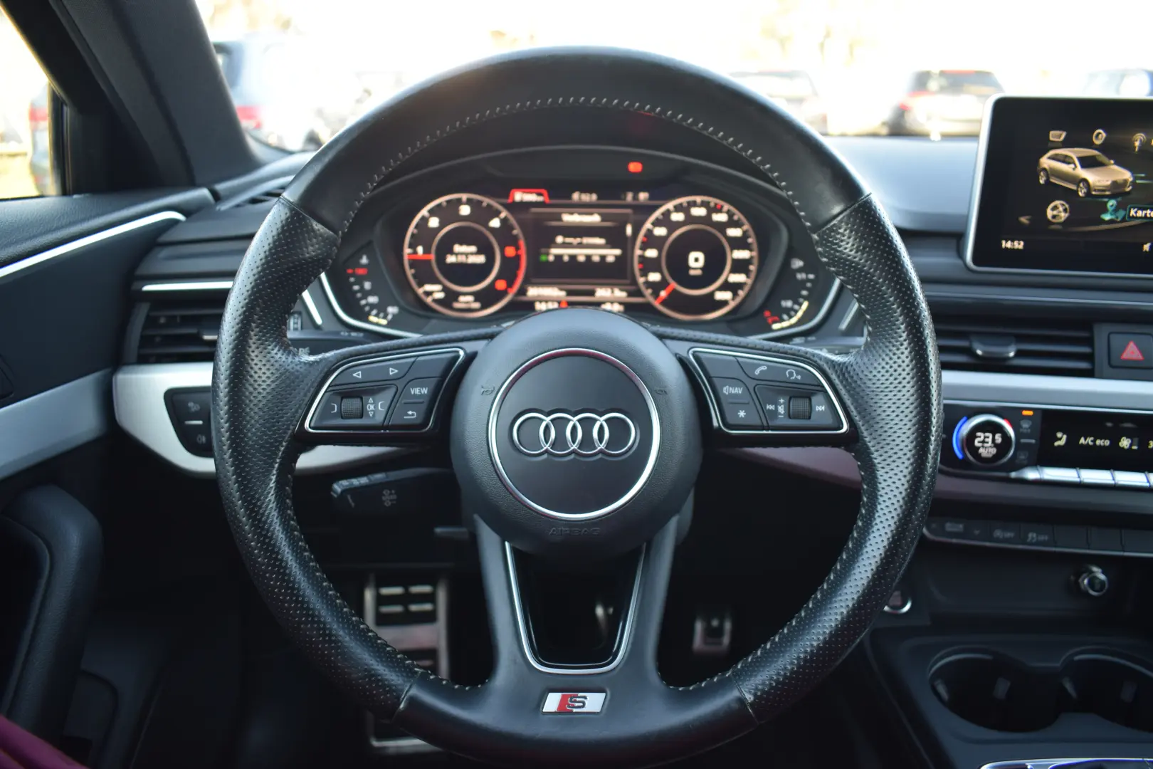 Audi A4 B9 2.0TDI 150cp S-line Manual