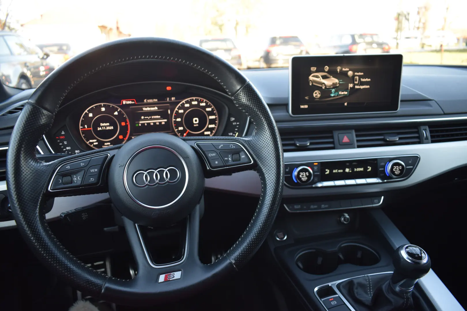 Audi A4 B9 2.0TDI 150cp S-line Manual