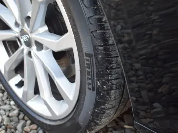 Audi A4 B9 2.0TDI 150cp S-line Manual