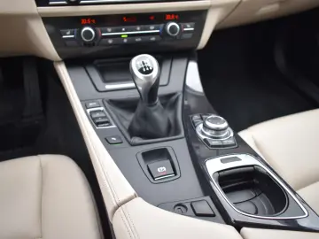 BMW F11 Seria 5 520D