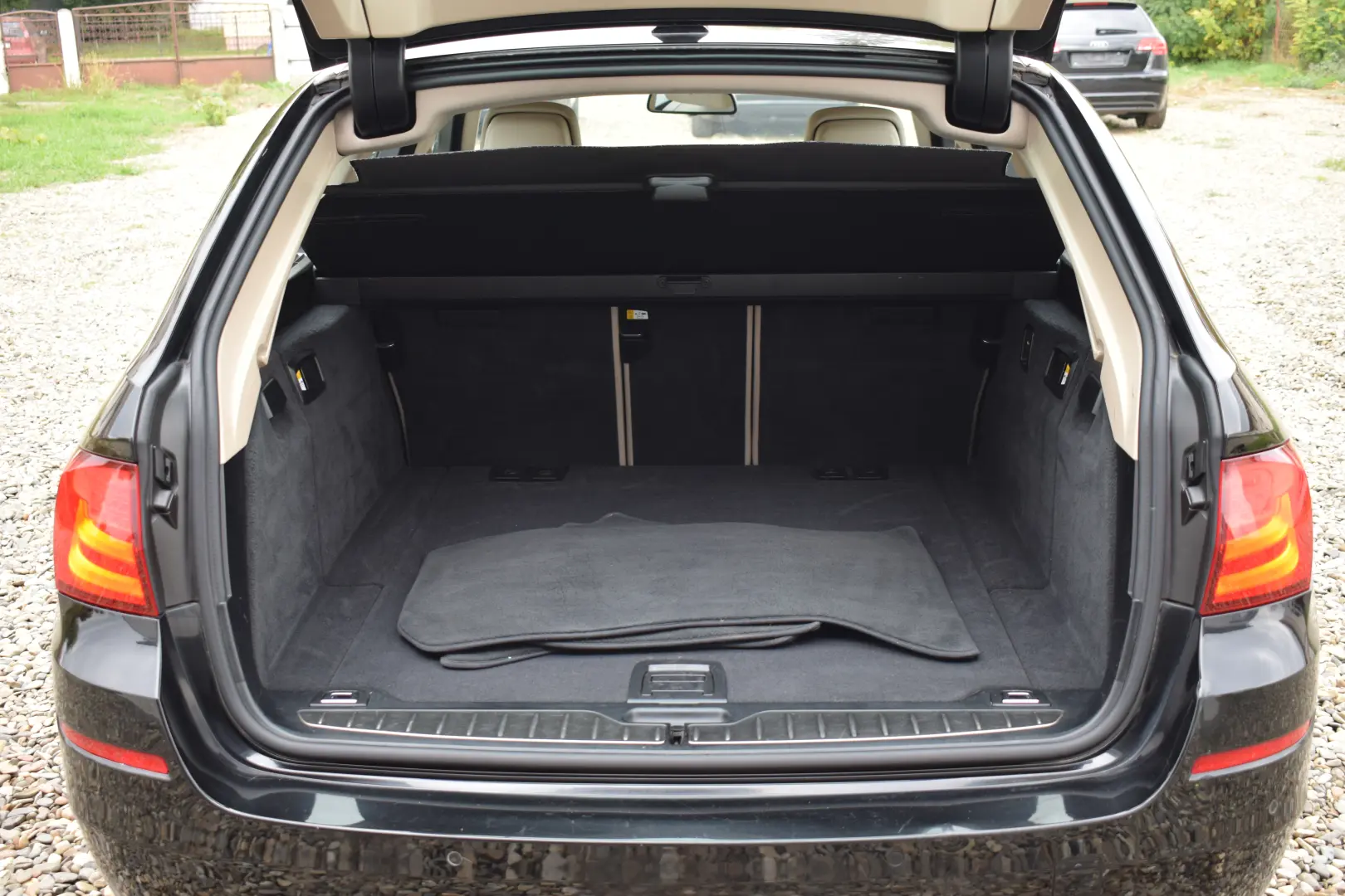 BMW F11 Seria 5 520D