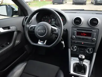 Audi A3 8P 2.0TDI 170cp S-line