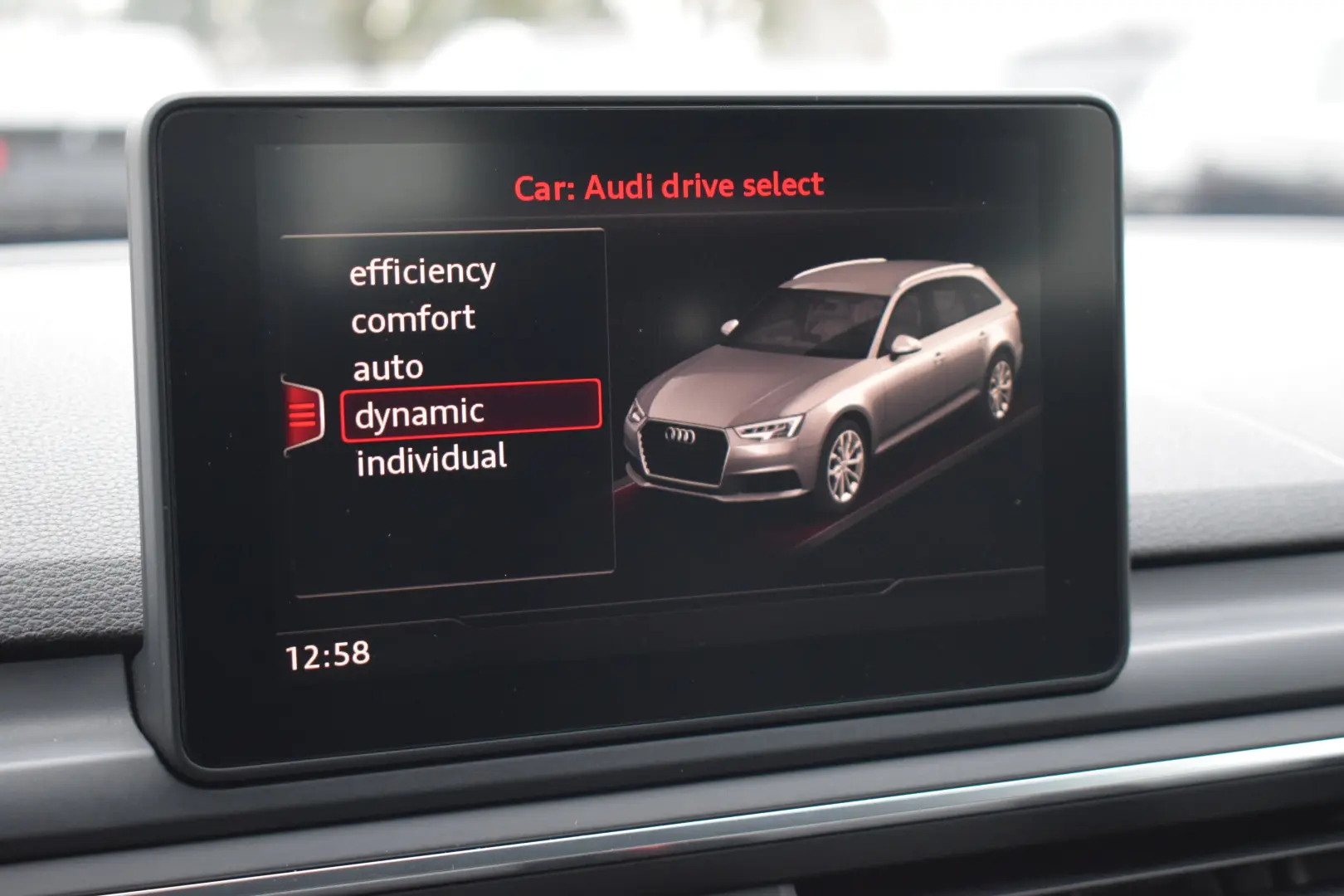 Audi A4 B9 2.0TDI 150cp S-tronis