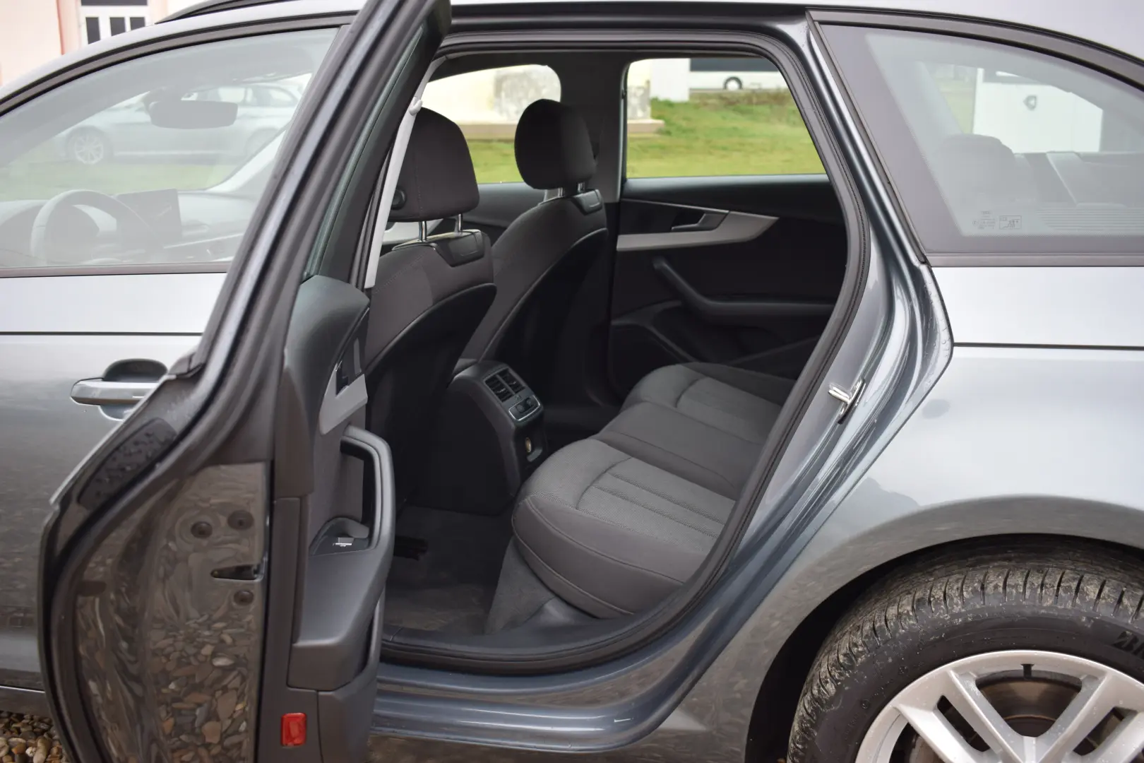 Audi A4 B9 2.0TDI 150cp S-tronis