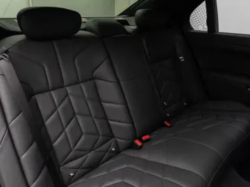 i7 xD60 M-Sport HUD Pano 360 Massage ACC Soft 21