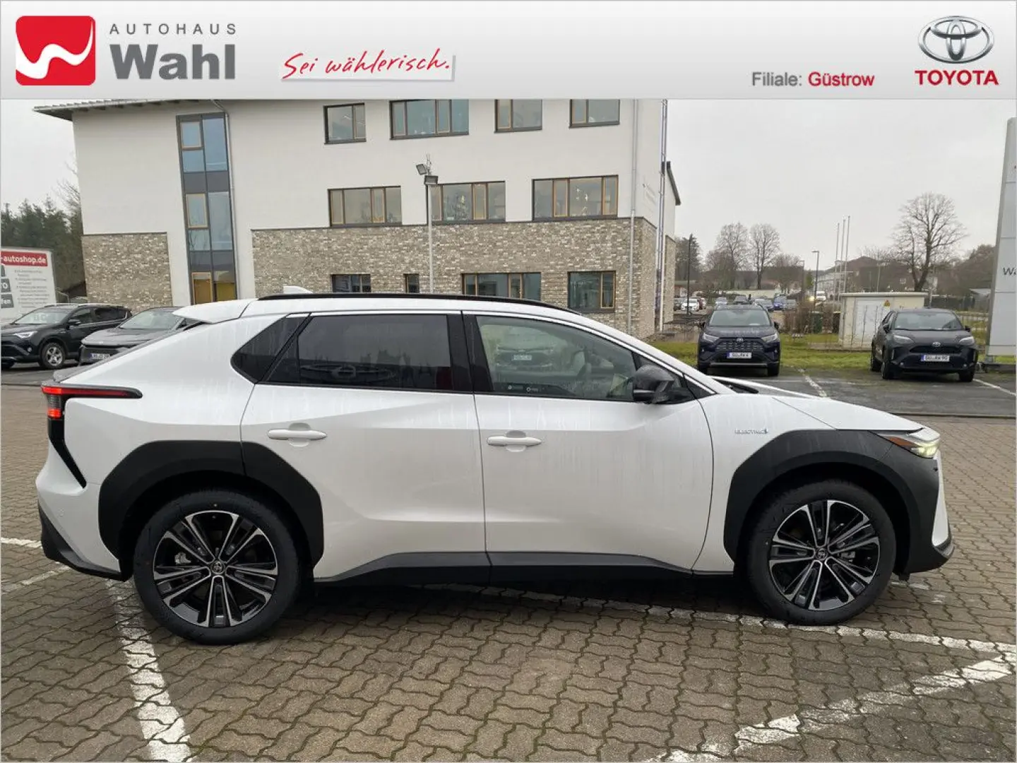 bZ4X 4x2 Technik-Paket Comfort Paket MATRIX-LED