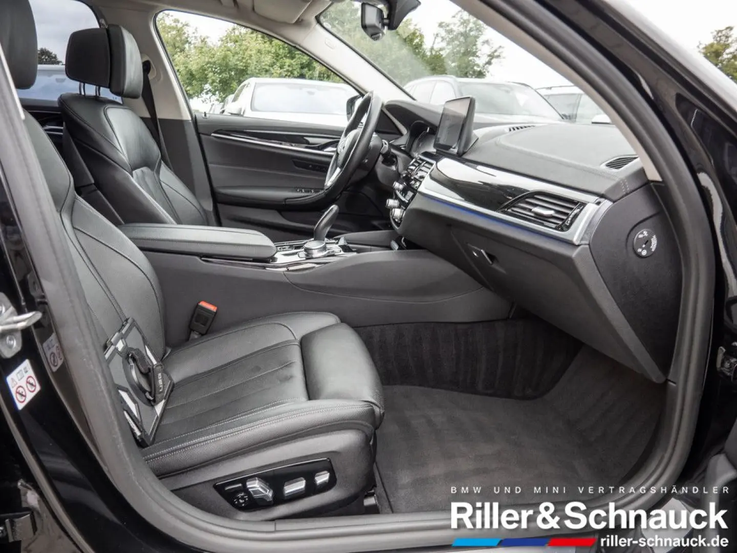 530i Luxury Line ACC HUD SITZBELÜFTUNG LED LASER