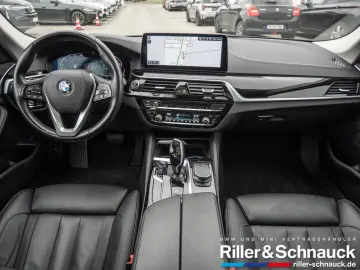 530i Luxury Line ACC HUD SITZBELÜFTUNG LED LASER