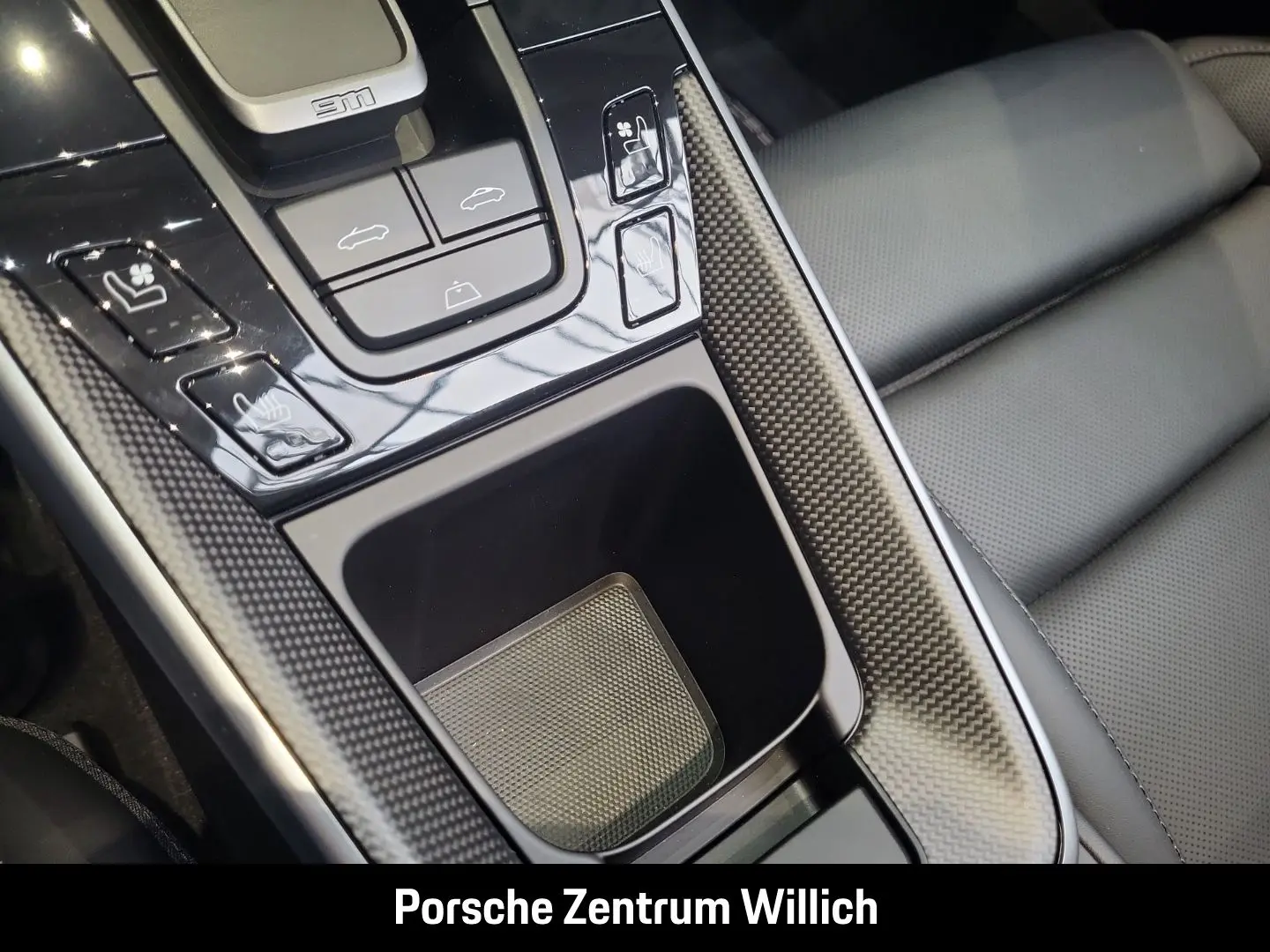 992 911 Carrera Cabriolet LED-Matrix Sportabgas