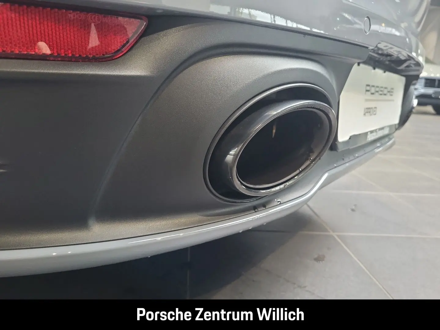 992 911 Carrera Cabriolet LED-Matrix Sportabgas