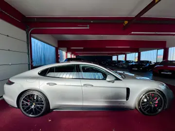 Panamera GTS Pano