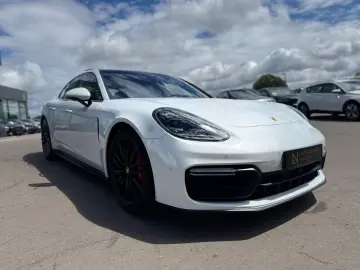 PANAMERA GTS