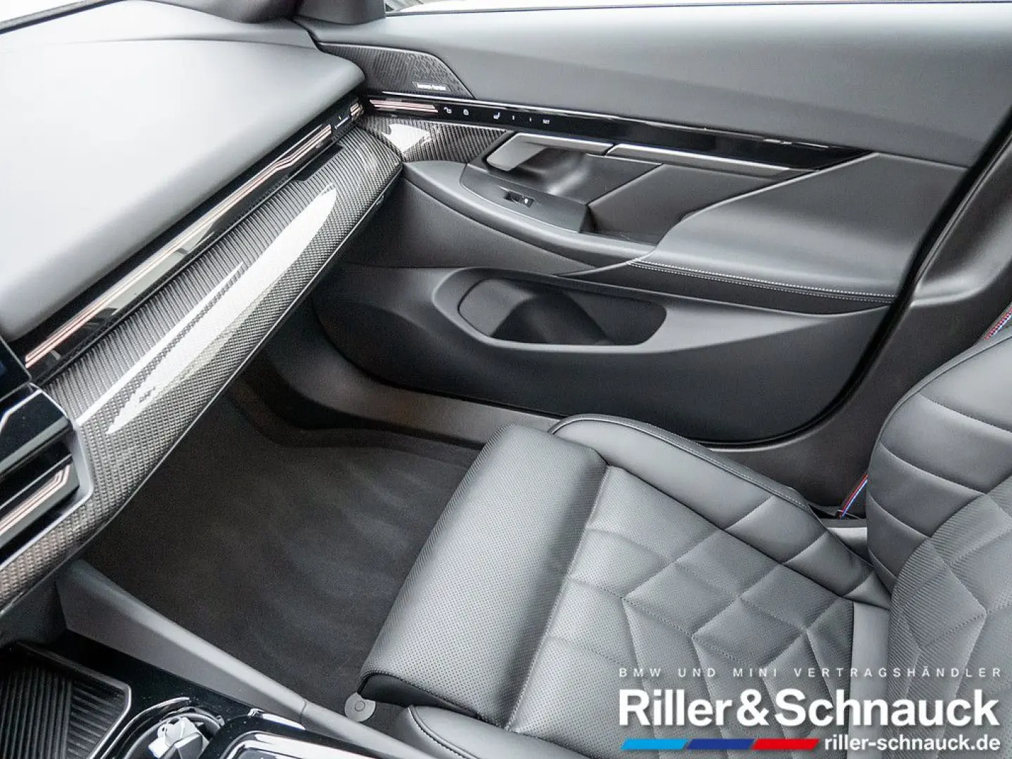 520i M-Sport Pro 360  STANDHZ SITZBELÜFTUNG PANO