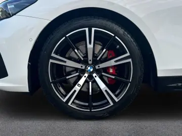 520 i M Sport Limousine Panorama B&W Memory LED