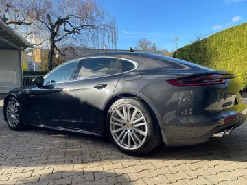Panamera 4 E-Hybrid AIRMATIK SPORT-CHRONO 2019