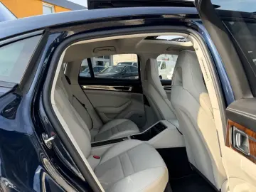 Panamera 4S Pano Lift Soft Bose 440ps SportChr.