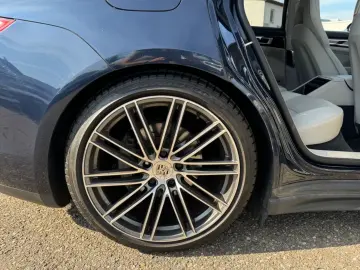 Panamera 4S Pano Lift Soft Bose 440ps SportChr.