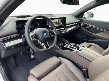 BMW 520 i M Sport Pro HUD H K DAB PA