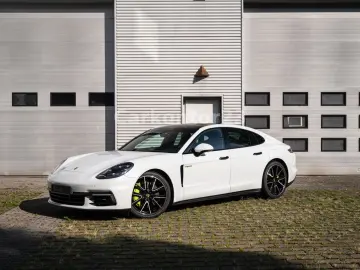 Panamera 4 E-Hybrid Leder Pano Chrono