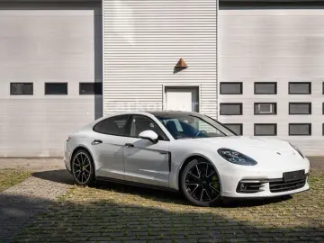 Panamera 4 E-Hybrid Leder Pano Chrono