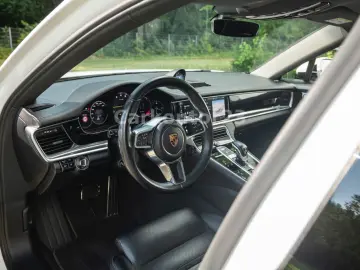 Panamera 4 E-Hybrid Leder Pano Chrono