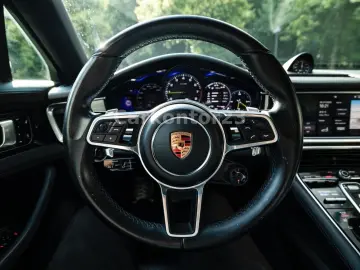 Panamera 4 E-Hybrid Leder Pano Chrono