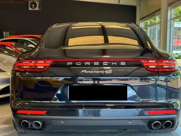 Panamera 4S CARBON E-AHK BOSE LUFT PANO MASSAGE