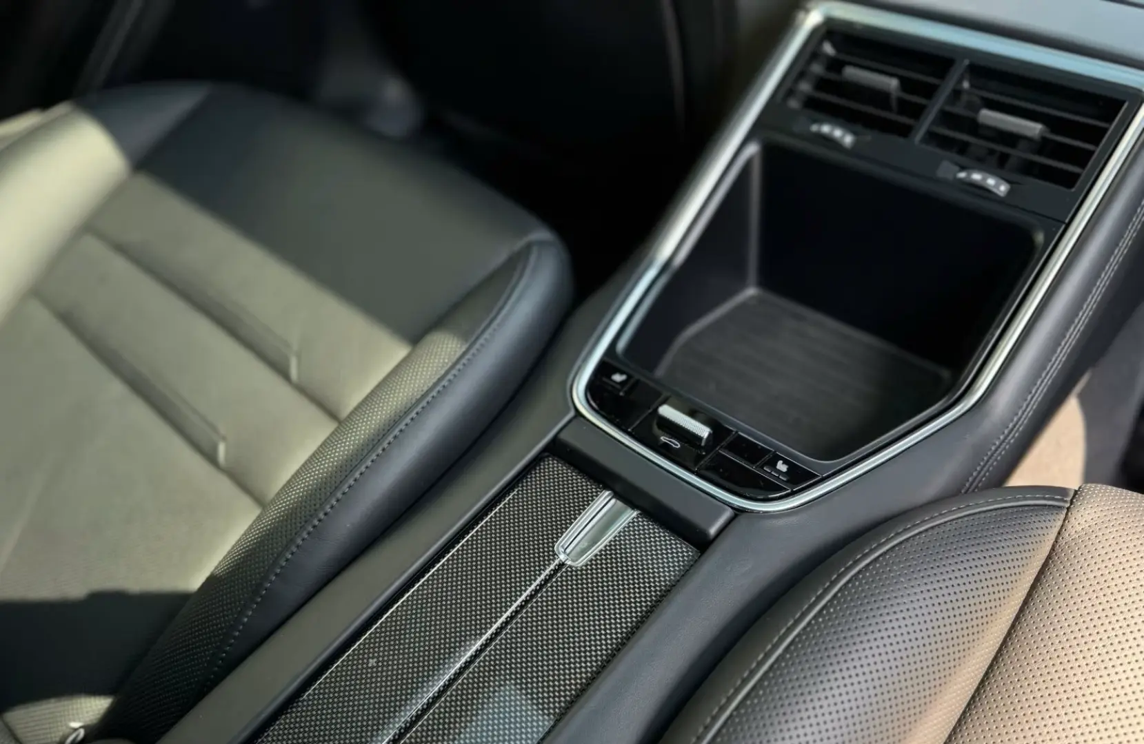 Panamera 4S CARBON E-AHK BOSE LUFT PANO MASSAGE