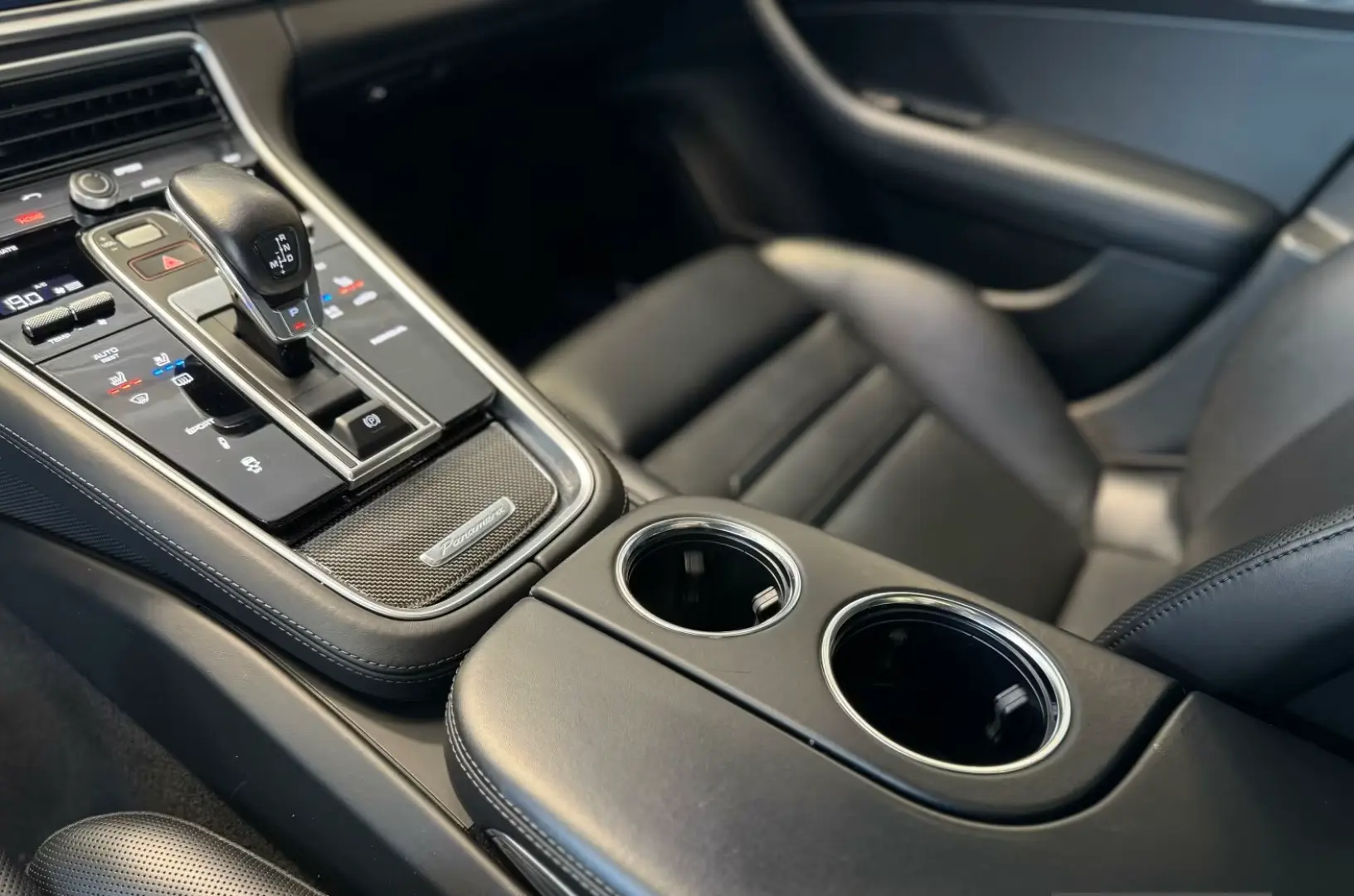Panamera 4S CARBON E-AHK BOSE LUFT PANO MASSAGE