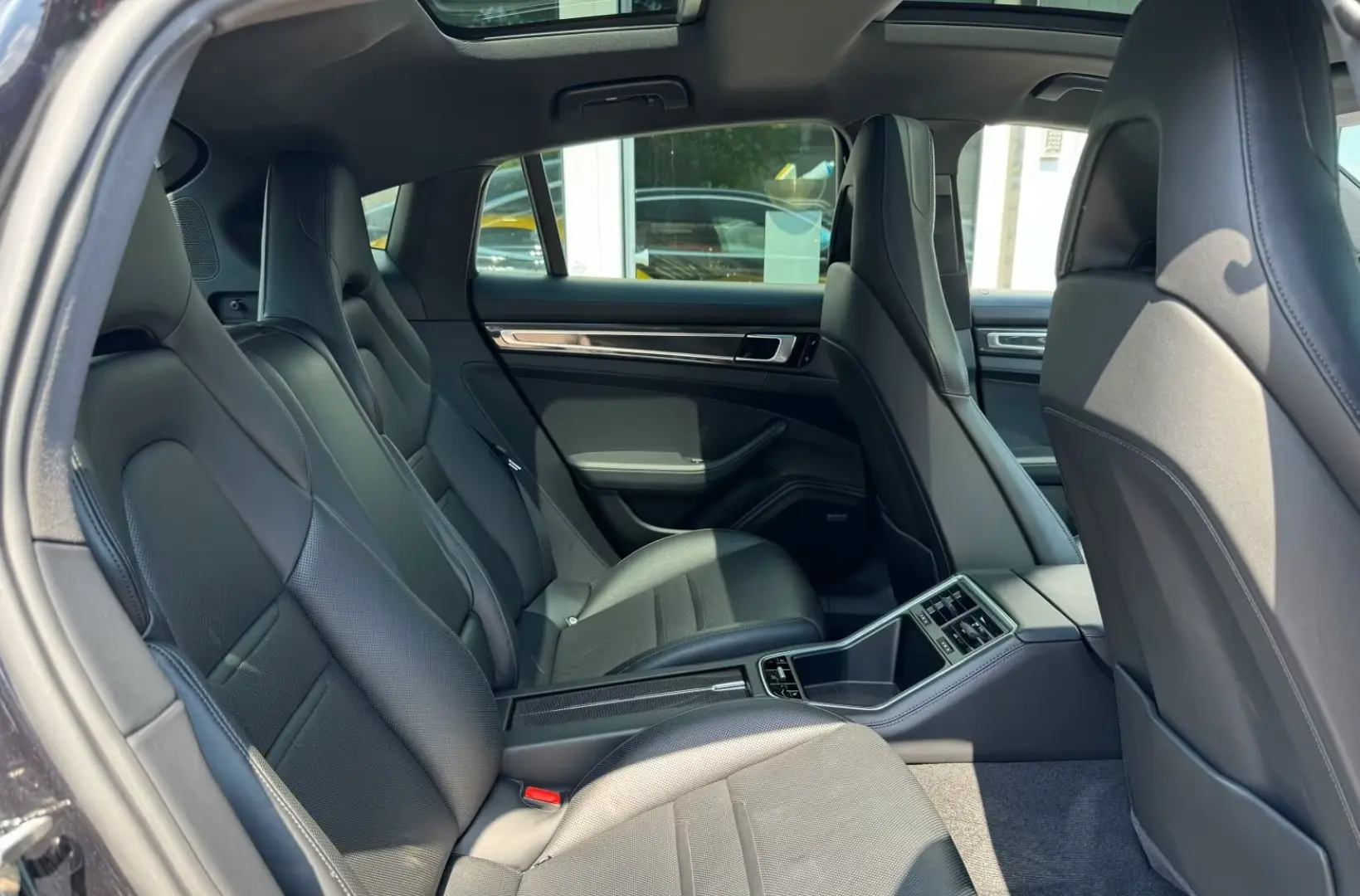 Panamera 4S CARBON E-AHK BOSE LUFT PANO MASSAGE