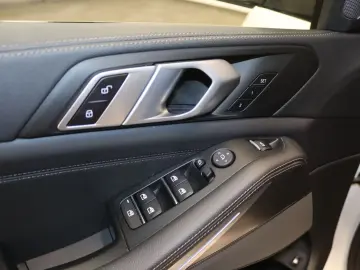 X5 xDrive 45 e M Sport Shadow H K-AHK-LASER-LUFT