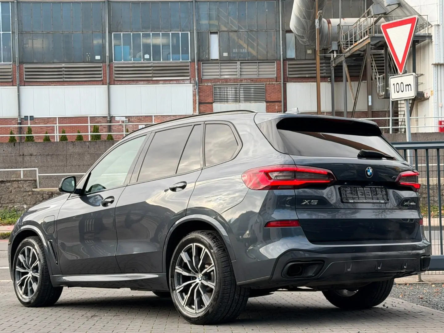 X5 xDrive 45 e LED - Head Up - M Sportpaket