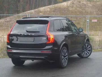 XC90 T8 Ultra Dark Hybrid Pano 360 B&W FourC AHK